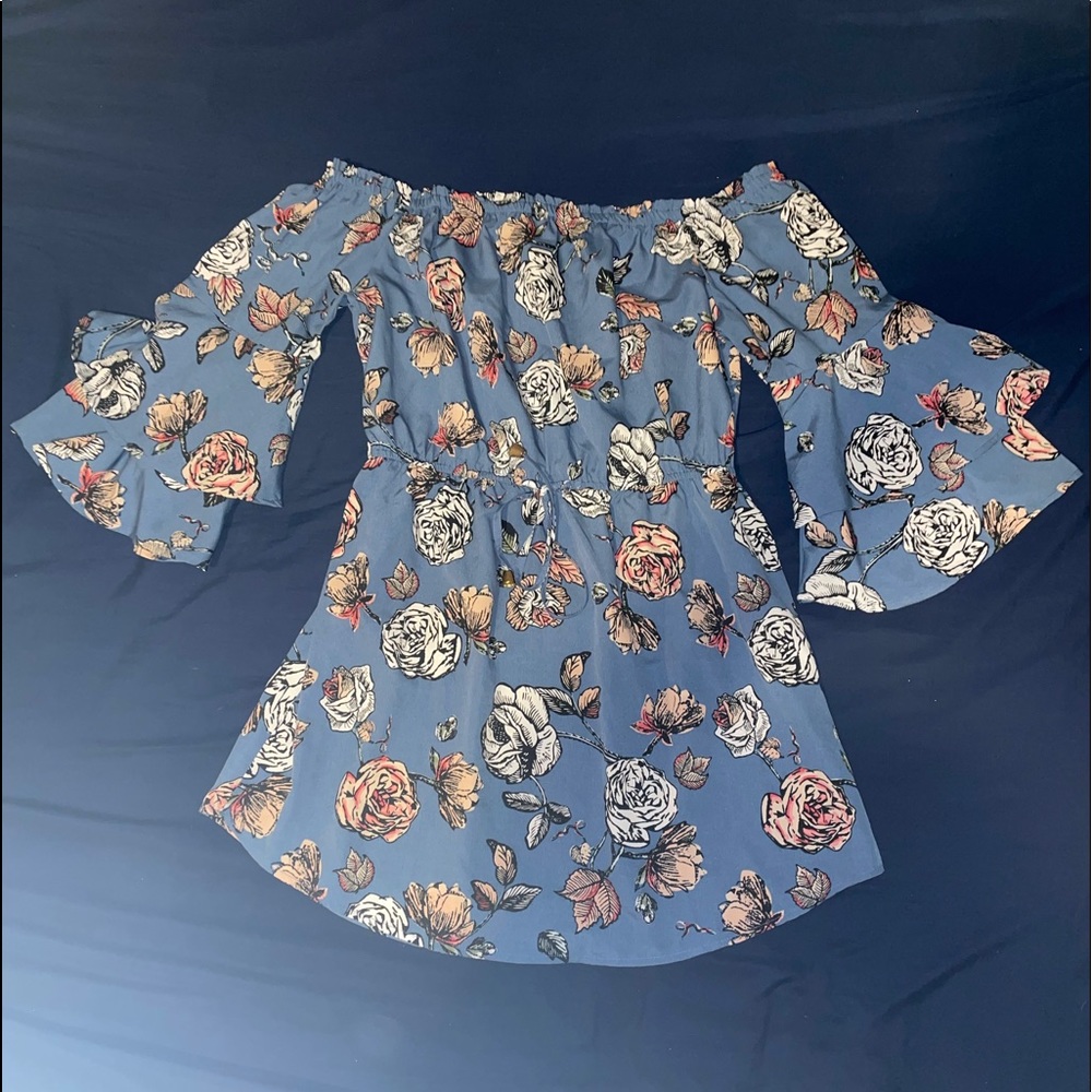 Hint of blush off the shoulder dress size large